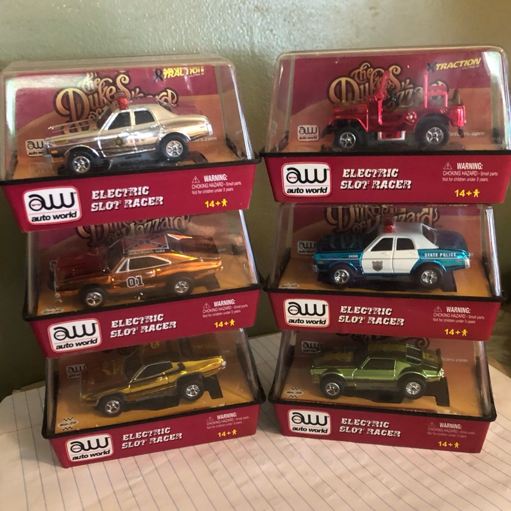 Slot cars Dukes of Hazzard complete set of 6 new old stock Autoworld 2007